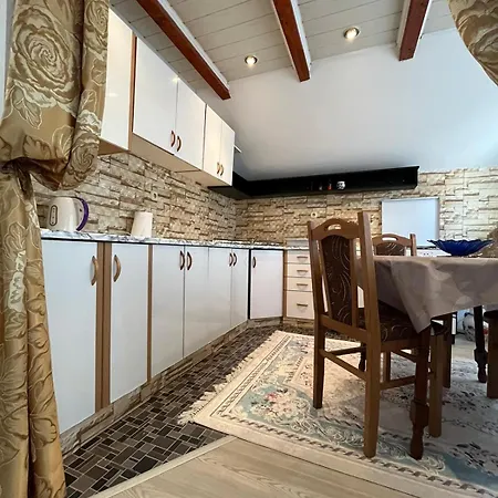 Vakantiehuis Family Flower House Sarajevo